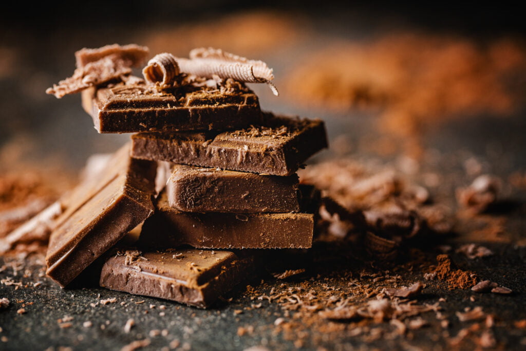Chocolate flavours for functional beverages and protein bars